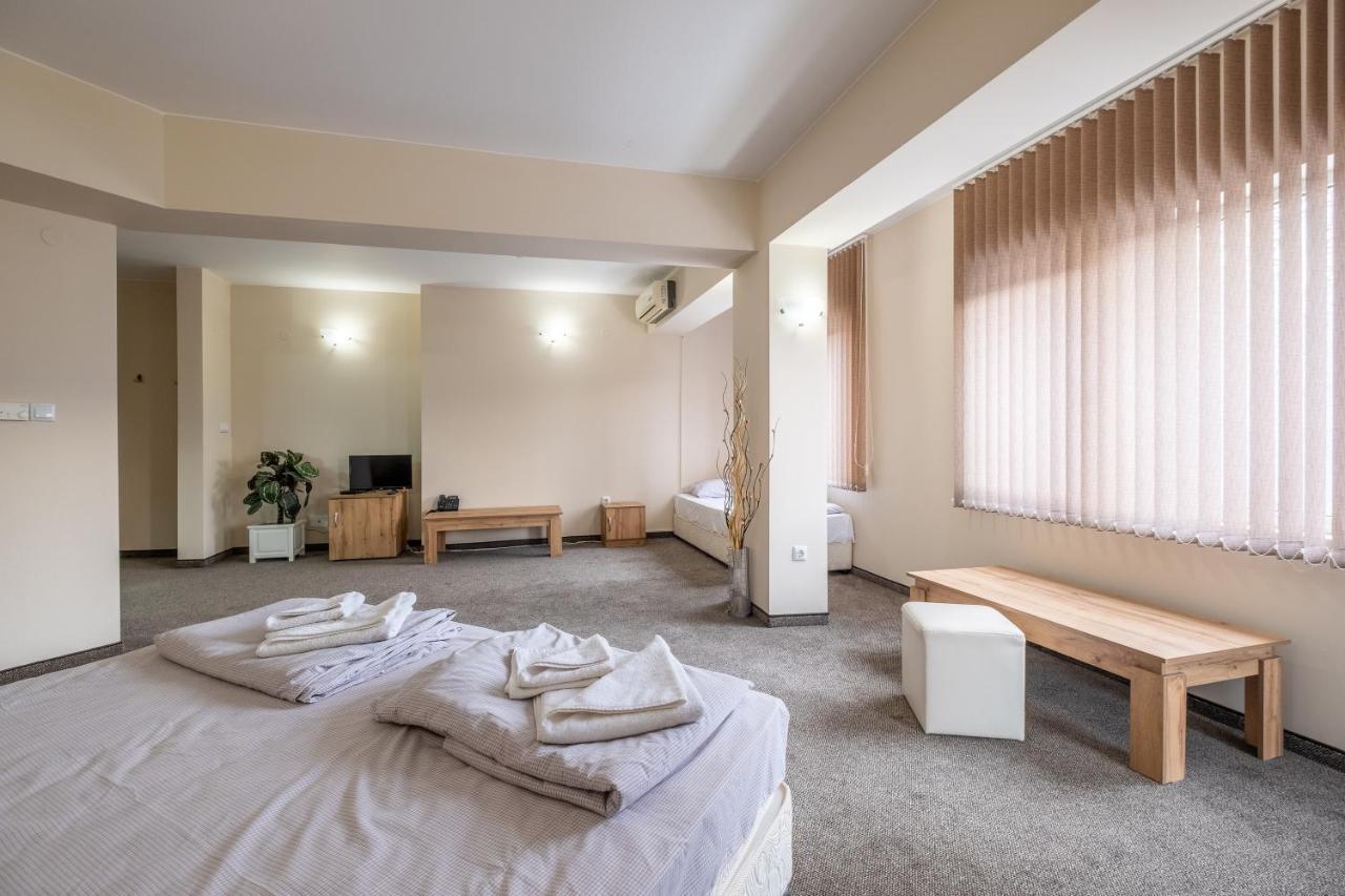 Julia Rooms Sofia Exterior foto