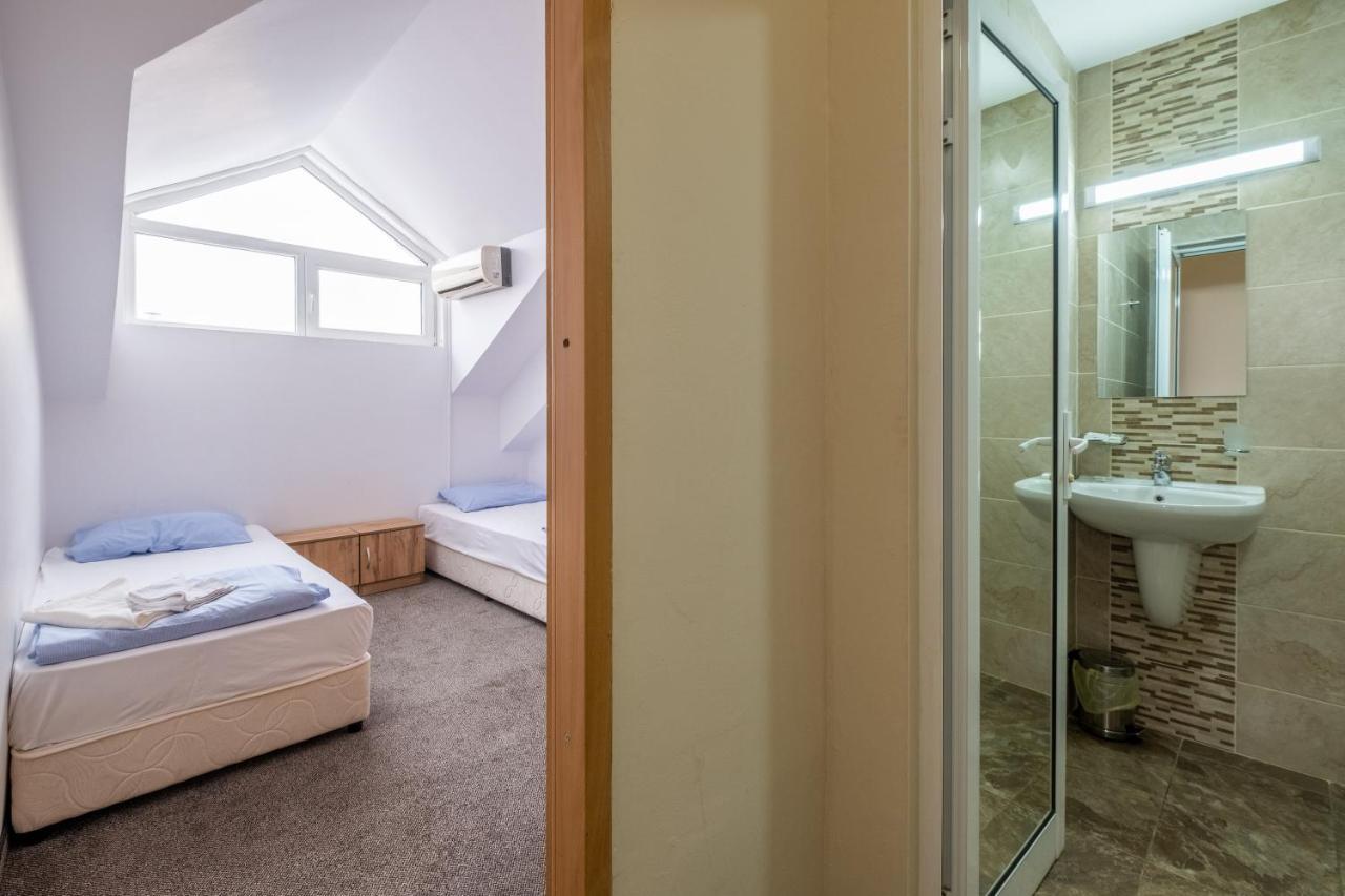 Julia Rooms Sofia Exterior foto